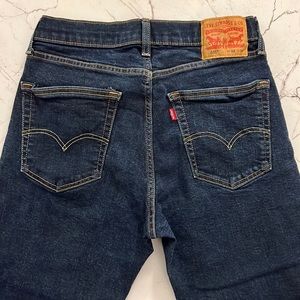 Levi’s Athletic Slim 531 size 32x30, dark blue wash jeans